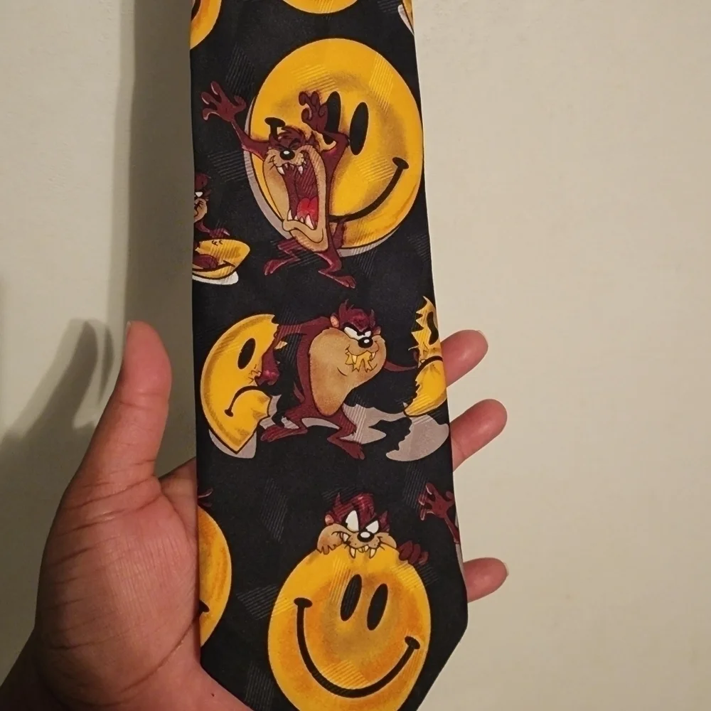 Vintage 1996 Taz Tasmanian Devil Smiley Face Looney Tunes Tie (loose thread tag)
